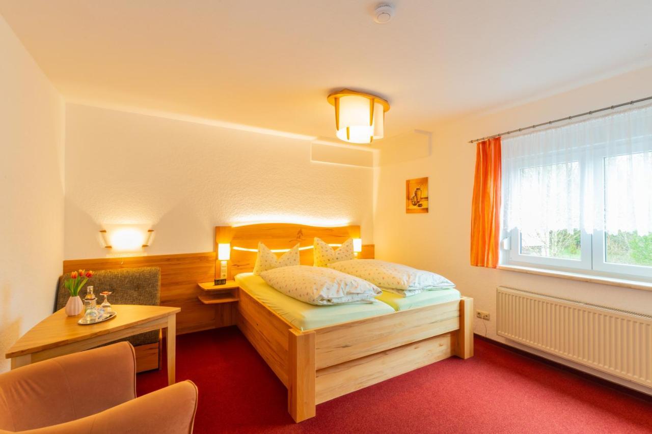 Rennsteighotel Gruener Baum Schmiedefeld am Rennsteig Extérieur photo